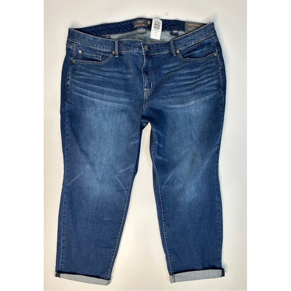 Torrid Boyfriend Vintage Stretch Straight Mid Rise Med Wash  Denim Jeans 24 New - Picture 1 of 14